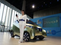 日産 PIVO 3 先行公開…スマートフォンでお出迎え 画像