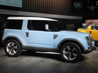 【ロサンゼルスモーターショー11】ランドローバー DC100、ディフェンダー後継車がオフロード仕様へ進化 画像