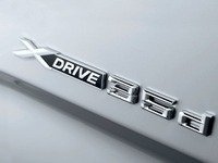 BMW、ディーゼルを日本投入 2012年春に X5 画像