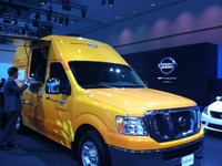 【ロサンゼルスモーターショー11】日産のフードトラックがやって来た…移動販売中 画像
