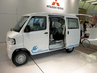 【三菱 ミニキャブMiEV 発表】益子社長、EV普及にはOEMパートナー必要 画像