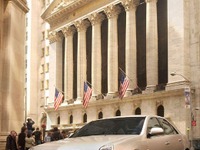 【ニューヨークモーターショー04】新型キャデラック『STS』発表 画像