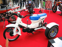 【東京モーターサイクルショー04】トライクは豪華なものだけではない! 画像