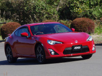 トヨタ 86 先行公開…ボア・ストロークも「ハチロク」 画像