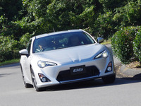 トヨタ 86 先行公開…日本のお父さんをカッコよくするために 画像