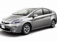 トヨタ プリウスPHV 受注開始…価格は320万円から、燃費61.0km/リットル 画像