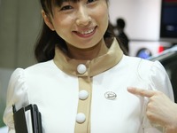 【東京モーターショー11】コンパニオン…ダイハツその1 画像