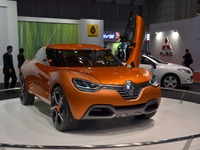 【東京モーターショー11】ルノーの展示、左ハンドルMT車が中心？ 画像