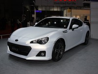 【東京モーターショー11】スバル BRZ は インプレッサ より後方にエンジンを配置 画像