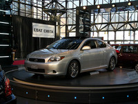 【ニューヨークモーターショー04】サイオン『tC』2.4リットルクーペのお手ごろ価格 画像