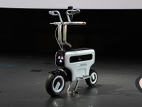 【東京モーターショー11】ホンダの次世代 モトコンポ、デモ走行あります 画像