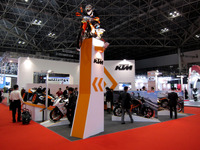 【東京モーターショー11】KTM、2輪と4輪を合同展示 画像