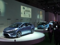 【東京モーターショー11】燃料電池車もすでに“リアル”…22世紀に向かうトヨタ 画像