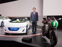 【東京モーターショー11】ホンダ インターナビ、バイクに対応へ 画像