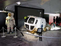 【東京モーターショー11】NASAとの共同開発をアピールするグッドイヤー 画像