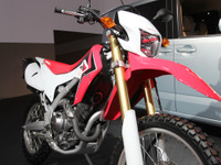 【東京モーターショー11】ホンダのニューモデル、CRF250L はモタード仕様も検討中 画像