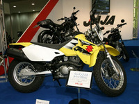 【東京モーターサイクルショー04】写真蔵…スズキブース編 画像