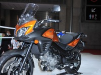 【東京モーターショー11】スズキ Vストーム 650 ABS 詳細画像 画像