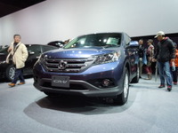 ホンダ CR-V 発表…開発責任者代行「一番のライバルは先代」 画像
