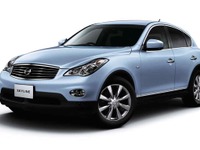 オートカラーアウォード12に日産 スカイラインクロスオーバー 画像