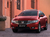 ホンダ シティ 、インド戦略コンパクトが進化 画像