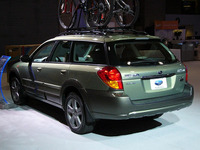 【ニューヨークモーターショー04】写真蔵…スバルはSUVクロスオーバー指向 画像