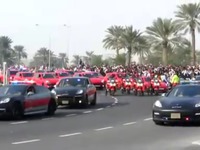 ポルシェのポリスカー軍団、行進…中東カタール［動画］ 画像