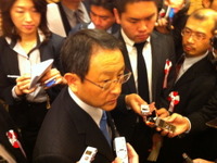 トヨタ豊田社長、アクア を「昇り竜にしたい」 画像