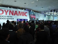 【デリーモーターショー12】タタ、カンファレンスに人、人、人 画像