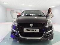 【デリーモーターショー12】スズキ スイフトに ナイトライダー 画像