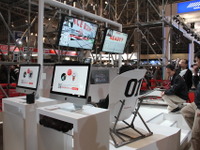 【東京オートサロン12】未来のホンダは顔であやつる…フェイスブーン！ 画像