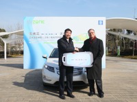 GMのPHV、シボレーボルト…中国第1号車を引き渡し 画像