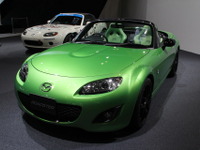 【東京オートサロン12】マツダ ロードスターBLACK TUNED-2012 画像
