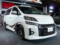 【東京オートサロン12】トヨタ ヴェルファイア にG'sコンセプト…迫力の表情 画像