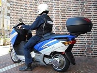 チューリッヒ、ロードサービスに電動スクーターを導入…環境負荷低減へ業界初 画像