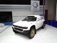 【カタールモーターショー12】VW レーストゥアレグ に公道仕様…「世界で最も有能なSUV」 画像