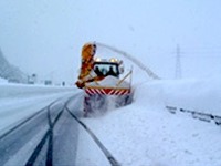 上信越道 中郷ICと妙高高原ICを一時閉鎖…大雪 画像