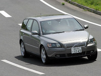 【インプレ'04】こもだきよし ボルボ『S40/V50』　じつにいい踏ん張り感をもつコンパクトワゴン 画像