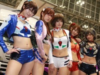 エヴァンゲリオンレーシング、RQ新コスチュームを披露 画像