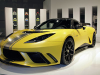 【ジュネーブモーターショー12】ロータス エヴォーラ にF1仕様…プレゼンターはライコネン選手 画像