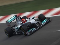 メルセデスAMG W03…画期的な仕掛けはない？ 画像