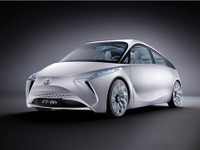 【ジュネーブモーターショー12】トヨタの小型HVコンセプト、FT-Bh…燃費は47.62km/リットル 画像