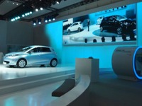 【ジュネーブモーターショー12】ルノーの新型コンパクトEV、ZOE…最大210km走行可能 画像