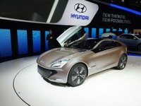 【ジュネーブモーターショー12】ヒュンダイ i-oniq …バタフライドアのEVスポーツ 画像