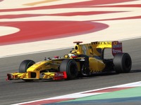 ピレリがルノー2010年型をF1テスト車両に採用 画像