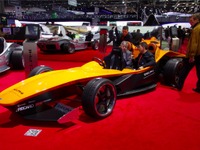 【ジュネーブモーターショー12】デルファイから3名乗りのF1…先進技術のショーケース 画像