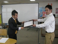 八尾カワサキの広報部長に猫ひろしが就任…国内マラソン大会をサポート  画像