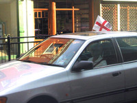 【ユーロ2004】危険な小旗 画像