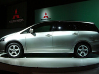 【株価】トラック3社と三菱自が明暗 画像