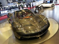 【ジュネーブモーターショー12】パガーニ ウアイラ…全身カーボンのスーパーカー 画像